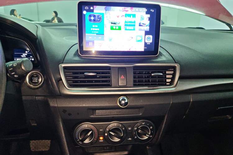 Used Mazda 3 Axela 2017 Hatchback 1.5L Automatic Comfort Model Emission Standard China V