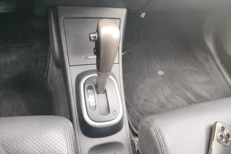 Used Nissan Tiida 2006 1.6G AT Gear Lever