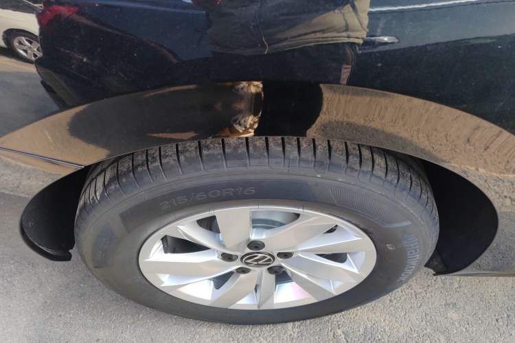 Used Volkswagen Passat New Energy 2025 430 PHEV Hybrid Business Edition Right Rear Wheel Hub