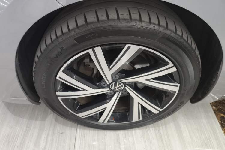 Used Volkswagen FAW-Volkswagen CC 2021 330TSI Ignite Edition Left Front Wheel Hub