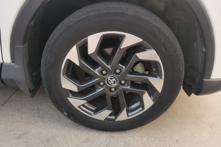 Used Toyota RAV4 2016 2.5L Automatic 4x4 Elite Edition
