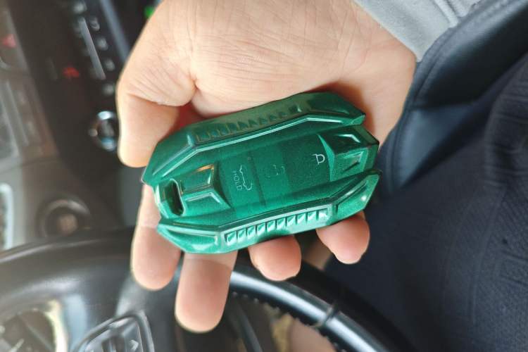 Used Kia Sportage R 2015 2.0L Automatic Two-Wheel Drive DLX Model