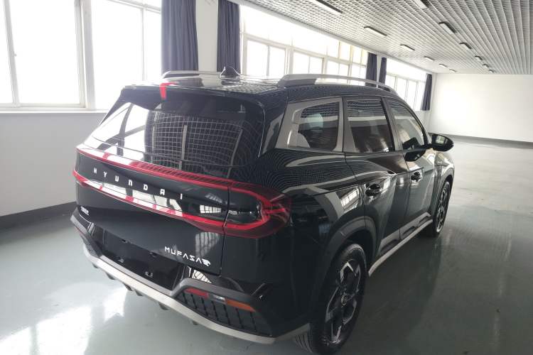 Used Hyundai ix35 2023 Musso 2.0L Prestige LUX Edition Rear Right 45 Deg