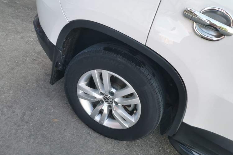 Used Volkswagen Tiguan L 2015 1.8TSI Automatic Two-Wheel Drive Trend Edition
