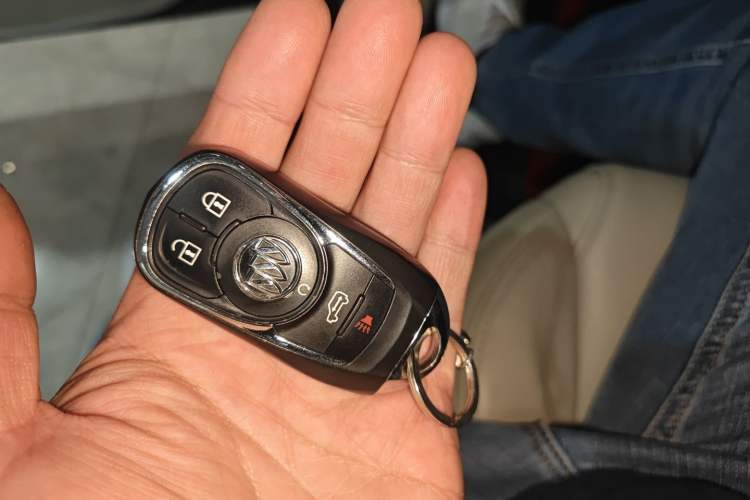 Used Buick GL8 2022 ES Landtrek 653T Comfort Edition
