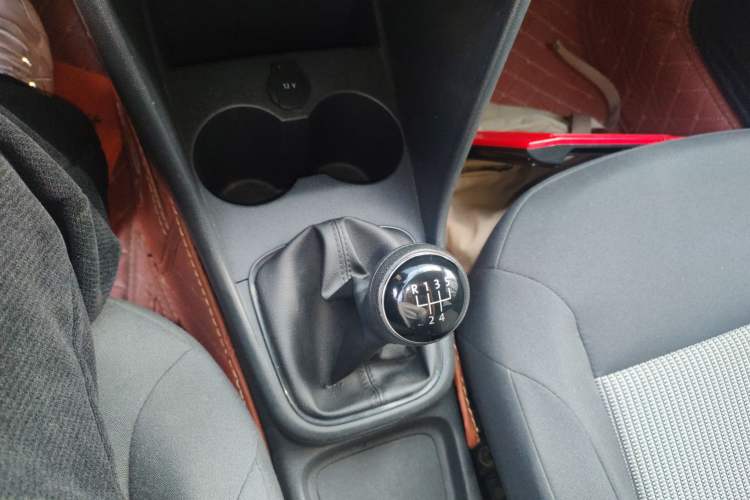 Used Volkswagen Polo 2016 1.4L Manual Fashion Model
