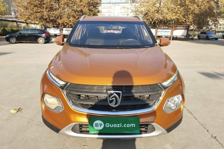 Used Baojun 510 2017 1.5L manual Comfort trim