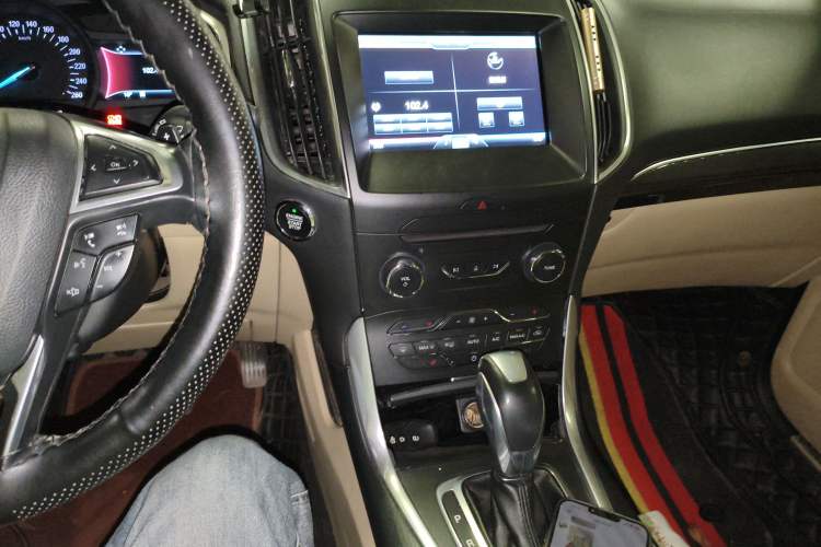 Used Ford Edge 2015 2.0T GTDi 4x4 High-Grade Model