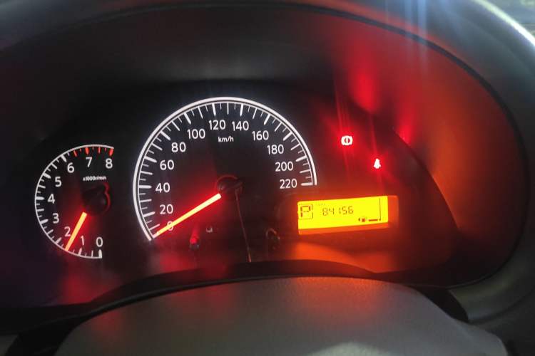 Used Nissan Sunny 2015 1.5XE CVT Comfort Edition Instrument Cluster