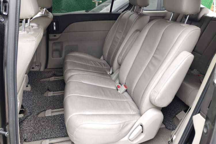 Used Mazda Mazda 8 2013 2.5L Ultimate Edition
