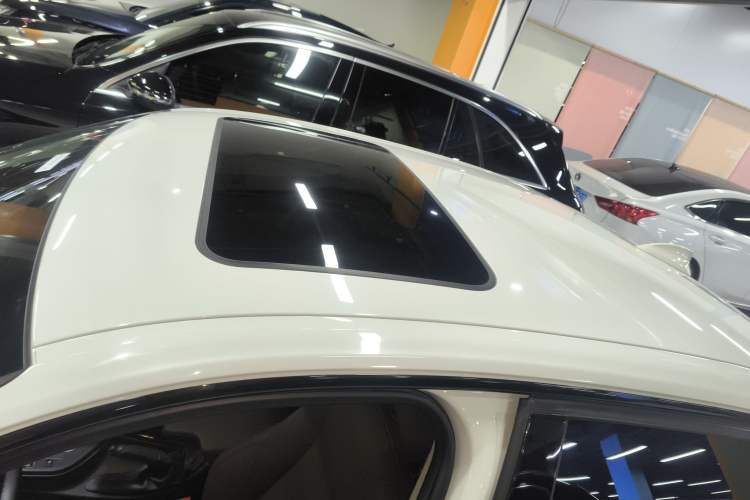 Used BMW 3 Series 2019 320Li M Sport Package Roof