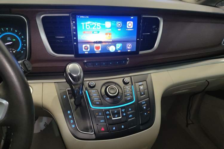 Used Buick GL8 2015 2.4L Luxury Business Premium Edition
