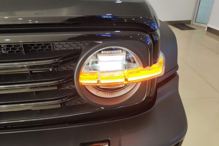 Used Tank 300 2025 2.0T Challenger
