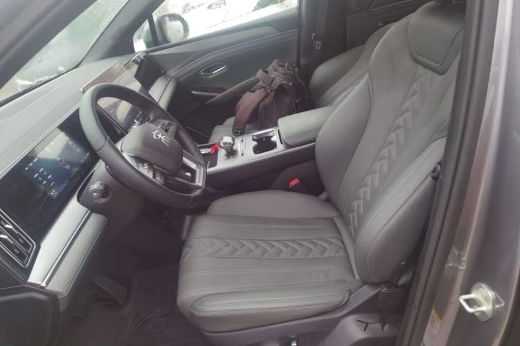 Used BYD Song L DM-i 2025 Intelligent Driving Version 112 km Beyond-Range Type Left Front Seat