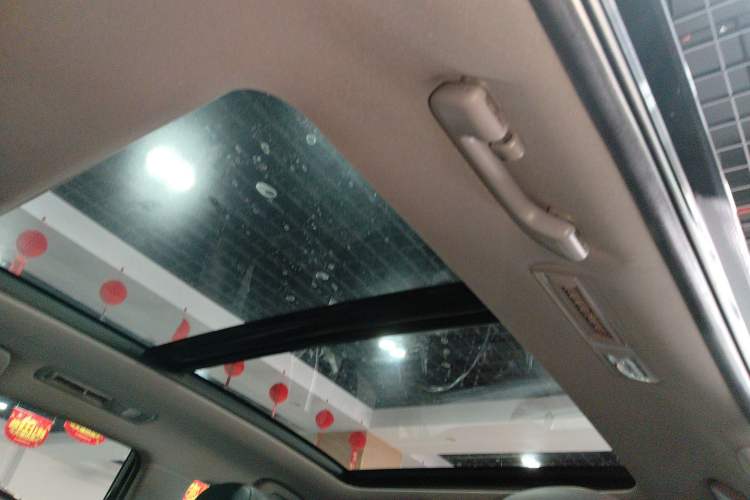 Used Toyota Highlander 2018 2.0T Four-Wheel Drive Luxury Version 7 Seats China VI Standard
