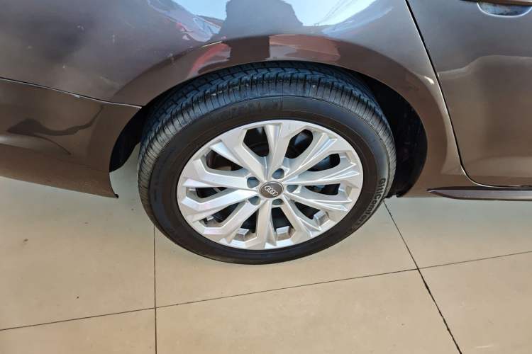 Used Audi A4L 2017 Plus 40 TFSI Ambition Model