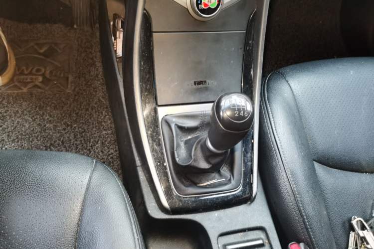 Used Hyundai Elantra (5th Generation / Langdong) 2012 1.6L Manual Leading Model Gear Lever