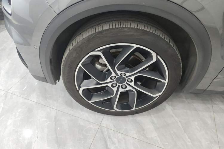 Used Lynk & Co 05 2020 2.0TD Two-Wheel Drive Shine Halo