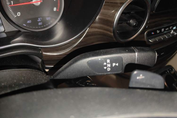 Used Mercedes-Benz V-Class 2016 V 260 Avantgarde Edition