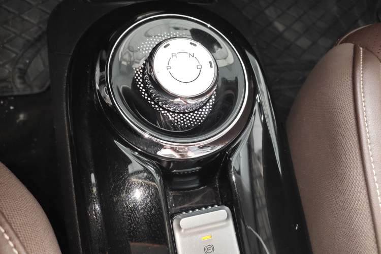 Used Wuling Bingo 2023 333 km Enjoyment Version Gear Lever