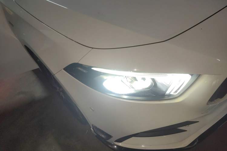 Used Mercedes-Benz A-Class 2019 A 200 L Sport Sedan First Edition Special Edition Right Front Headlight