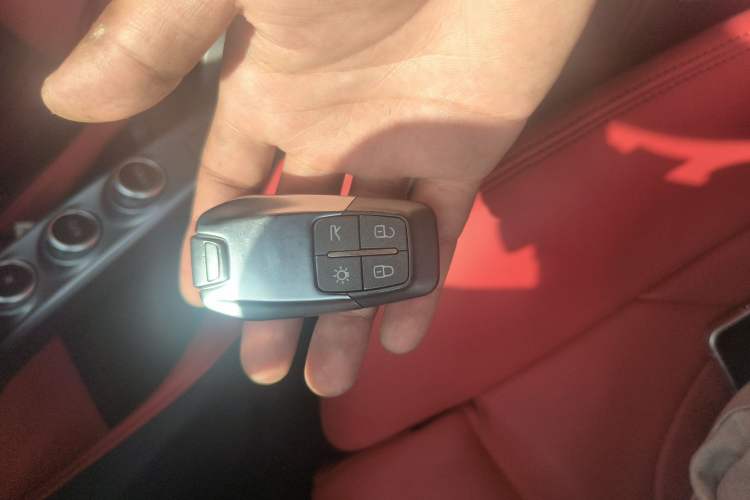 Used Ferrari Portofino 2018 3.9T Vehicle Key