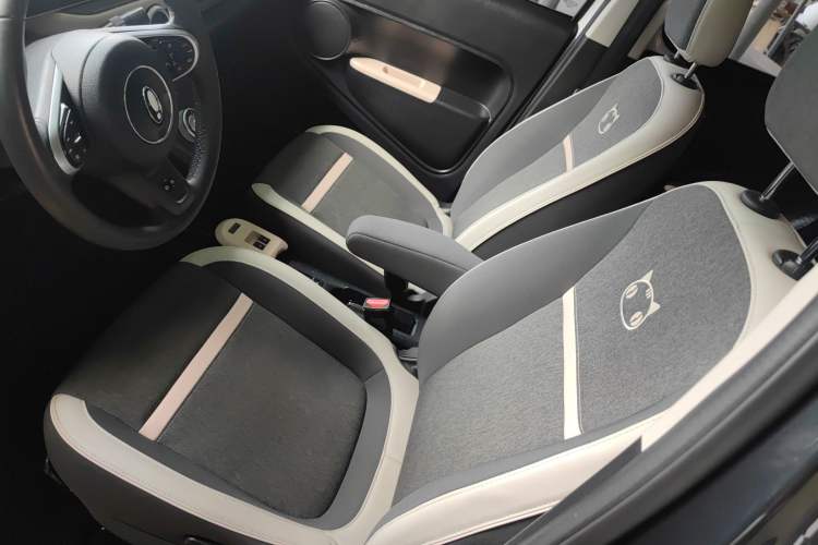 Used ORA Black Cat 2022 351 km HelloKitty Collaboration Edition Lithium-Ion Battery
