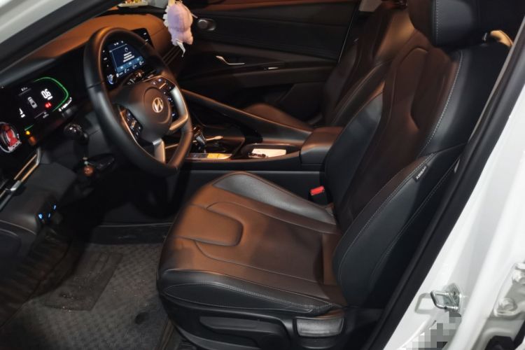 Used Hyundai Elantra 2023 1.5L CVT GLX Elite Edition
