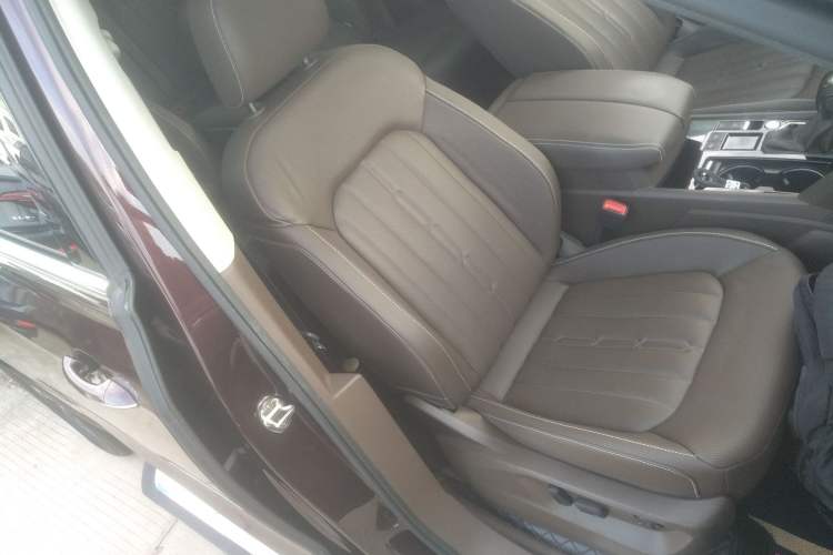 Used Volkswagen Viloran 2020 330TSI Luxury Edition