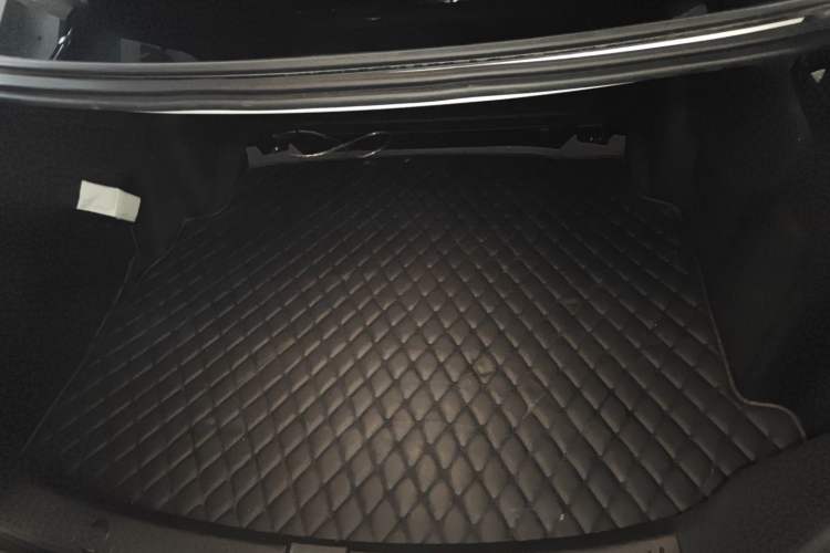 Used Mercedes-Benz E-Class 2020 E 260 L Sport Edition
