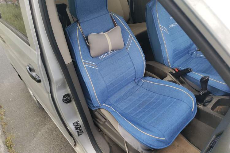 Used Wuling Rongguang V 2016 1.2L Practical Model Non-Power-Assisted