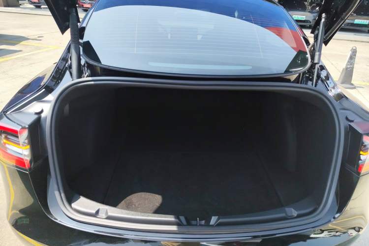 Used Tesla Model 3 2022 Rear-Wheel-Drive Version