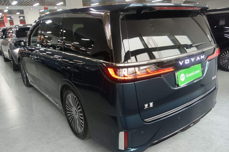 Used VOYAH Dream 2025 PHEV Four-Wheel-Drive Flagship Kunpeng Edition Rear Left 45 Deg