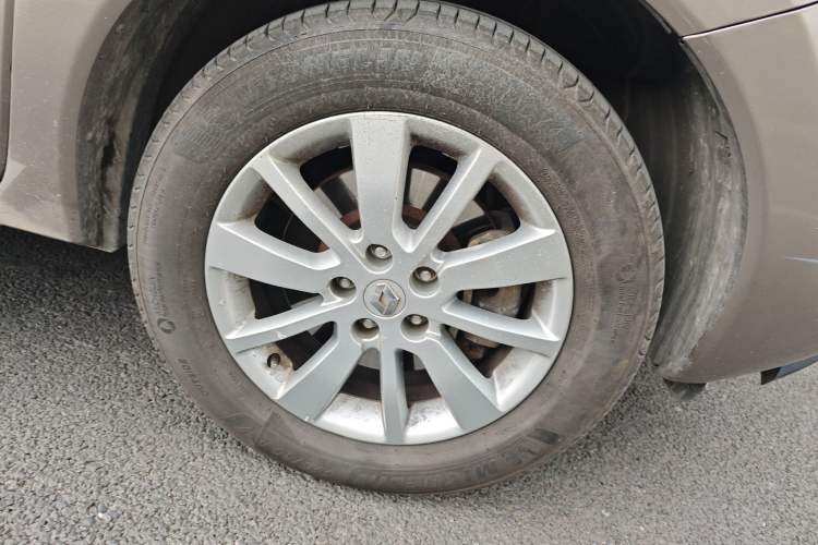 Used Renault Koleos 2013 2.5L Two-Wheel Drive Comfort Edition