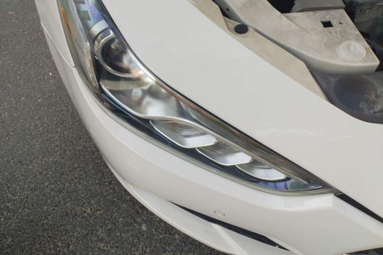 Used Maserati Ghibli 2017 3.0T Standard Edition Right Front Headlight