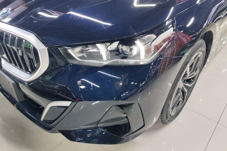 Used BMW i5 2025 eDrive 40L M Sport Package Left Front Headlight