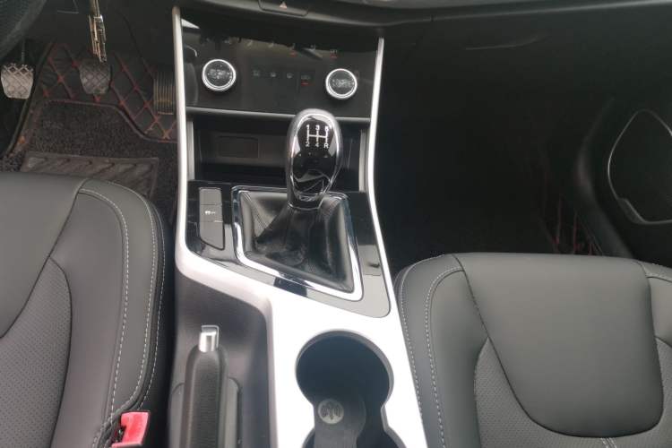 Used Chery Arrizo 5 2019 Facelifted PRO 1.5L Manual Youth Edition China VI Standard Gear Lever