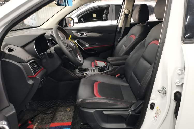 Used Changan CS55 2018 1.5T Automatic Colorful Edition China V Standard
