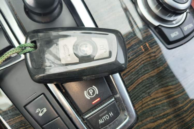 Used BMW X3 2013 Facelifted xDrive20i Luxury Edition