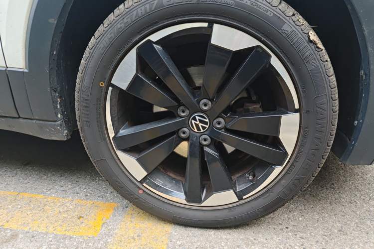 Used Volkswagen Tacqua 2021 1.5L Automatic Yue Zhi Lian Edition Right Front Wheel Hub