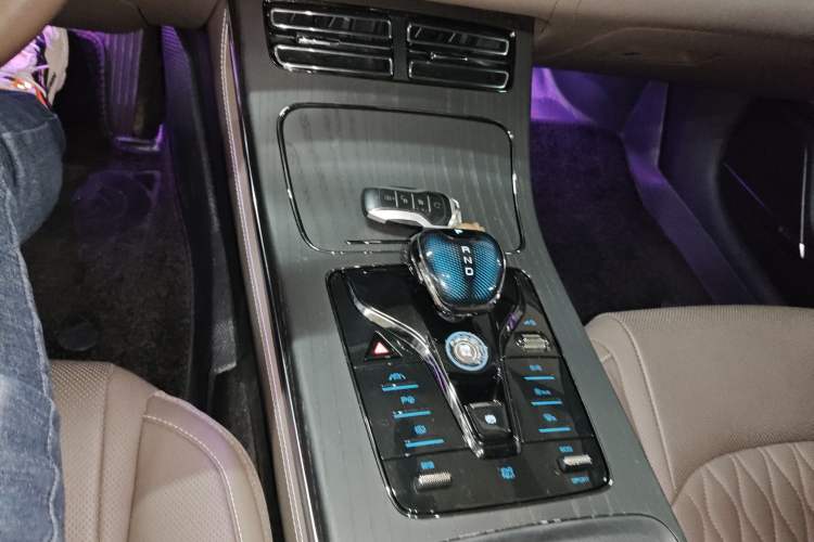 Used BYD Han 2020 EV Four-Wheel Drive High-Performance Flagship Model Gear Lever