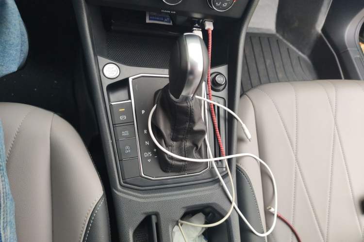 Used Volkswagen Lavida 2023 1.5L Automatic 5 Million Edition Gear Lever