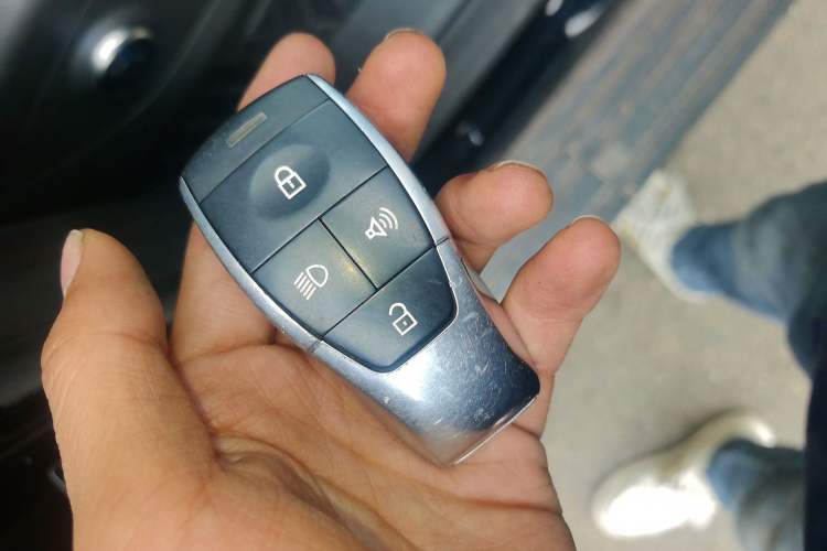 Used BAIC Off-Road BJ40 2024 2.0T All-New Urban Hunter Edition Chivalrous Style
