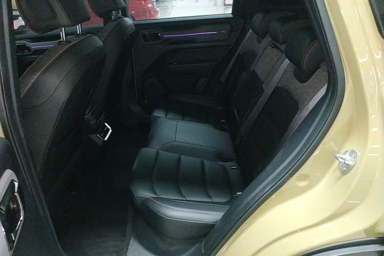 Used Geely Auto Cowboy 2025 1.5TD Fun-Offroad Version Left Rear Seat