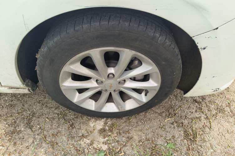 Used Chevrolet Cruze 2017 1.5L Automatic Pioneer Sunroof Edition
