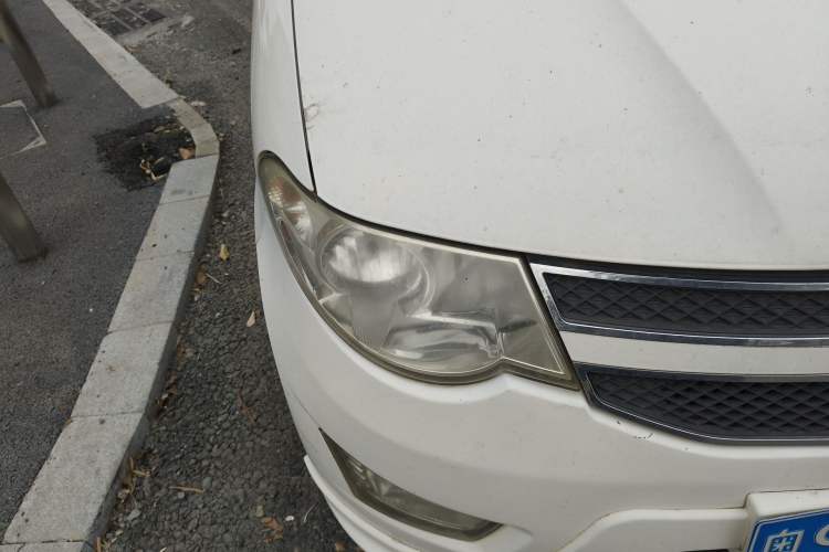 Used Wuling Hongguang 2016 1.5L Restyled S Comfort Version Right Front Headlight