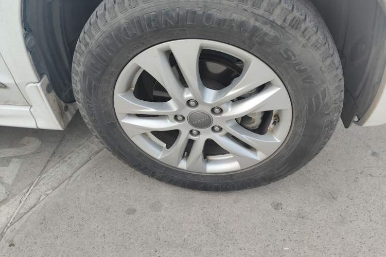 Used Haval H6 2015 Upgraded Model 1.5T Manual Two-Wheel Drive Elite Version