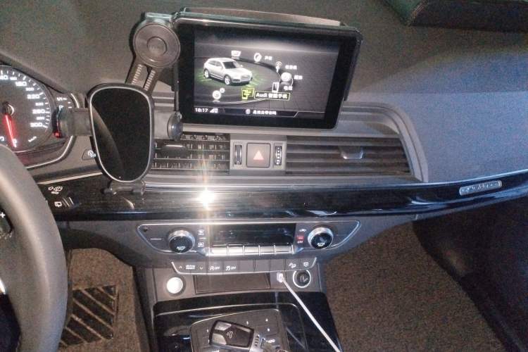 Used Audi Q5L 2018 40 TFSI Prestige Edition China VI Emission Standard
