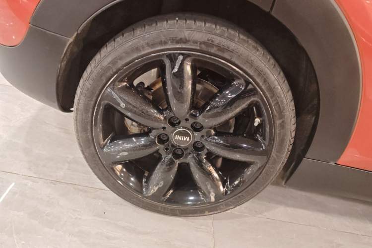 Used MINI Clubman 2021 1.5T COOPER Connoisseur Right Rear Wheel Hub