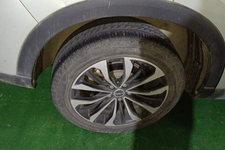 Used Roewe RX5 MAX 2021 Supreme Series 300TGI Automatic Luxury Cabin Edition
